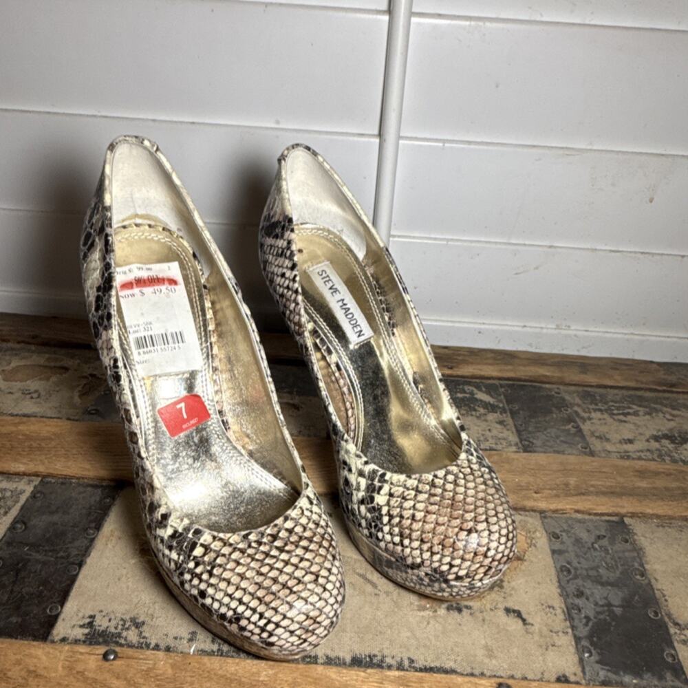 Steve Madden Snake Print Stiletto Pumps Slip On Beige Black Round Toe 7